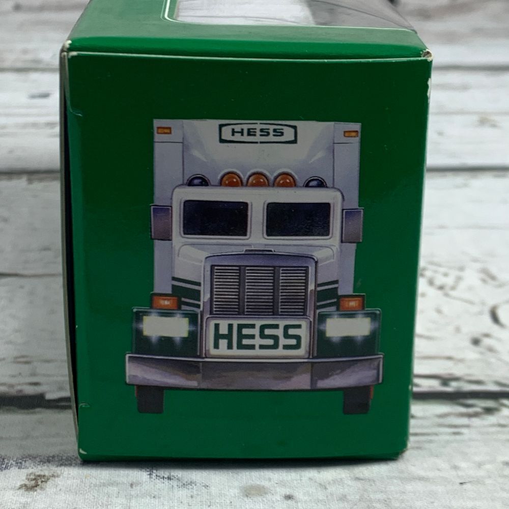 2006 Hess Miniature 18 Wheeler & Racer Truck NEW in Box - Collectible Mint - Picture 5 of 7